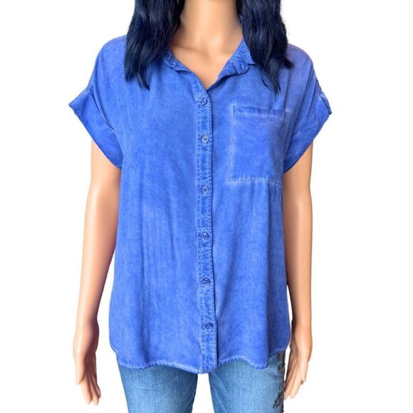 NEW Velvet Heart Washed Blue Button Front Shirt - Picture 1 of 6